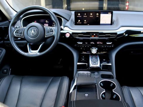 Used 2023 Acura MDX FWD w/ Technology Package image 11