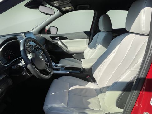 Used 2024 Mitsubishi Eclipse Cross SE AWD/4WD image 8