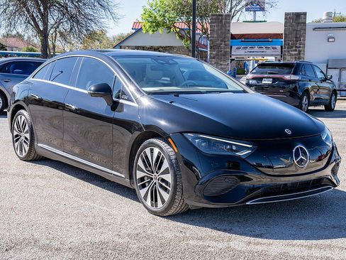Used 2023 Mercedes-Benz EQE 500 4MATIC Sedan image 3