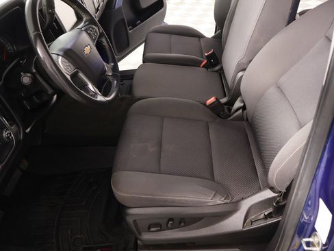 Used 2018 Chevrolet Silverado 1500 LT w/ All Star Edition image 10