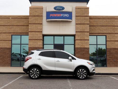 Used 2019 Buick Encore Essence AWD/4WD image 5