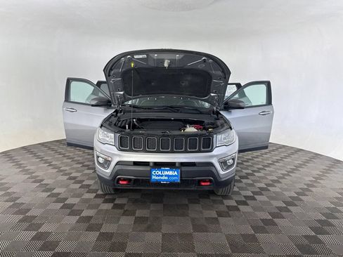 Used 2019 Jeep Compass Trailhawk AWD/4WD image 12