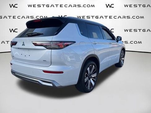 New 2025 Mitsubishi Outlander SEL image 28