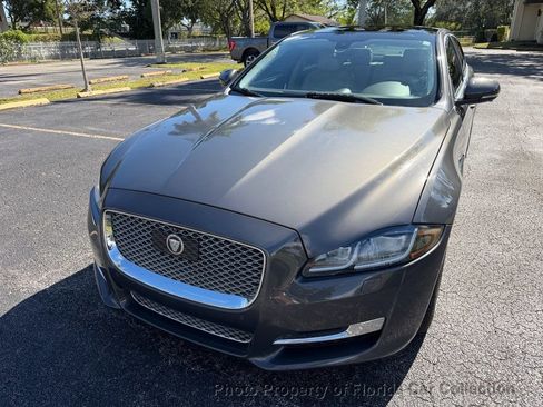 Used 2016 Jaguar XJ L Portfolio image 16