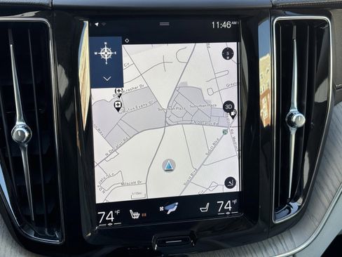 Used 2018 Volvo XC60 T6 Inscription w/ Luxury Seat Package image 12