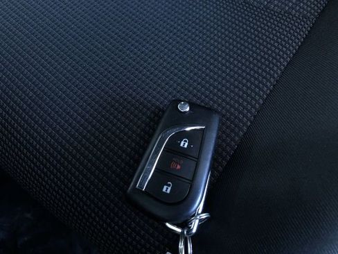 Certified 2025 Toyota RAV4 LE image 31