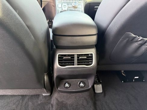 Certified 2023 Hyundai Santa Fe SEL w/ Premium Package image 23