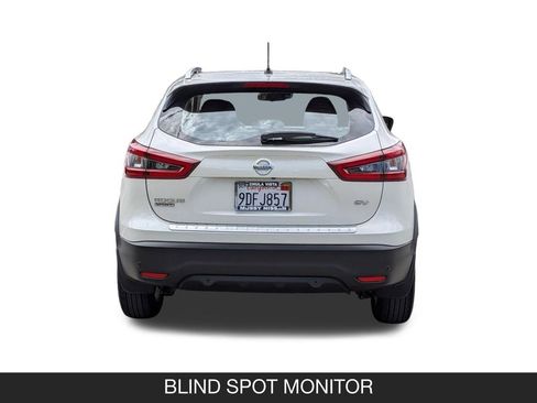 Used 2022 Nissan Rogue Sport SV FWD image 9
