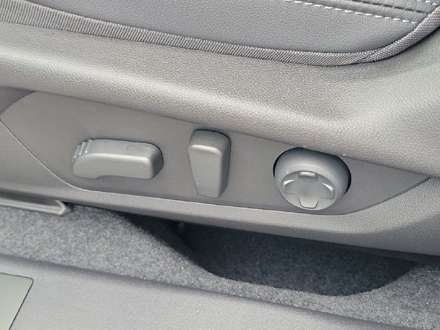 New 2026 Subaru Outback Touring AWD/4WD image 7