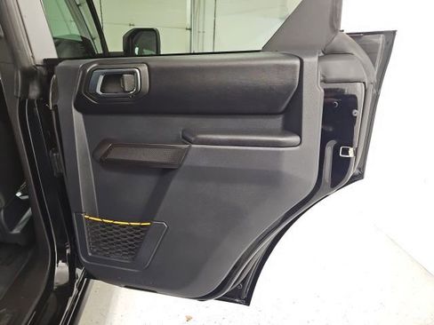 Used 2024 Ford Bronco Badlands image 33