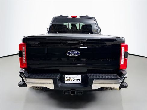 Used 2024 Ford F250 Lariat w/ Chrome Package image 7