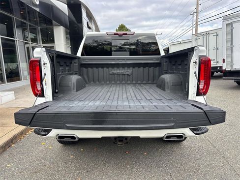 Used 2021 GMC Sierra 1500 AT4 w/ AT4 Value Package image 5