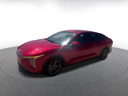 Used 2025 Kia K4 LXS image 7