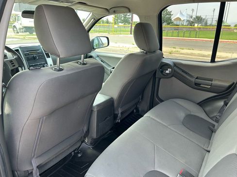 Used 2012 Nissan Xterra S w/ Value Package image 15