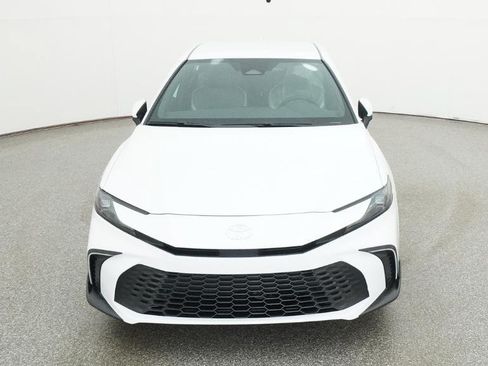 Used 2026 Toyota Camry SE FWD image 42