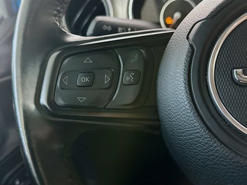Used 2022 Jeep Gladiator Sport AWD/4WD image 25