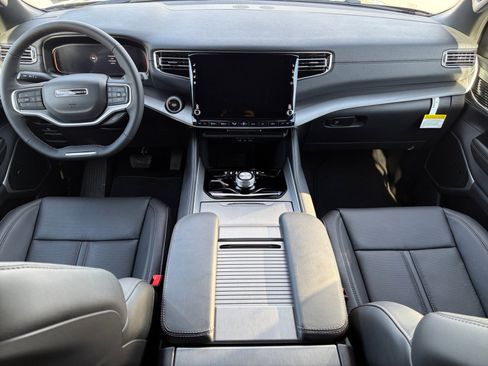 New 2026 Jeep Grand Wagoneer Limited w/ 8-Passenger Seating Package AWD/4WD image 14