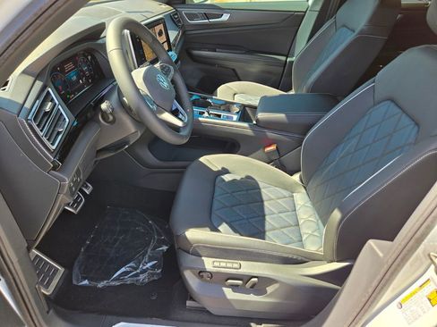 New 2026 Volkswagen Atlas Cross Sport SEL Premium R-Line AWD/4WD image 6