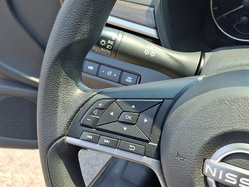 Used 2023 Nissan Altima 2.5 SV FWD image 20