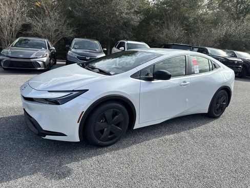 New 2026 Toyota Prius LE FWD image 5