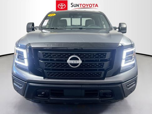 Used 2023 Nissan Titan SV w/ SV Convenience Package RWD image 10