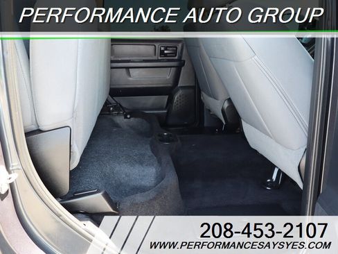 Used 2014 RAM 2500 Tradesman w/ Chrome Appearance Group AWD/4WD image 13