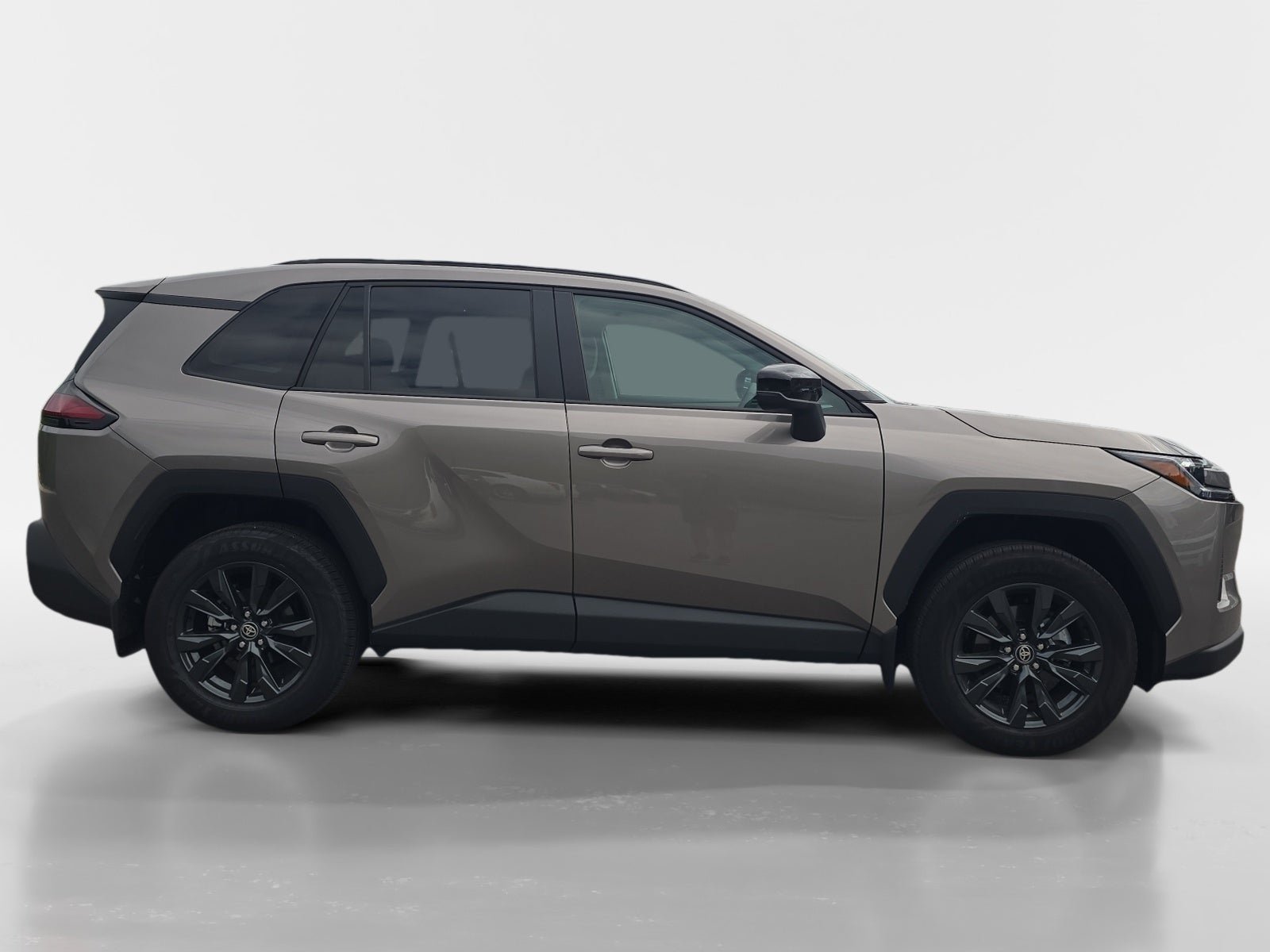 Used 2026 Toyota RAV4 XLE Premium w/ Weather Package AWD/4WD image 2
