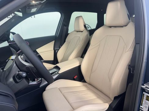 New 2026 BMW X3 xDrive30i w/ Premium Package AWD/4WD image 12