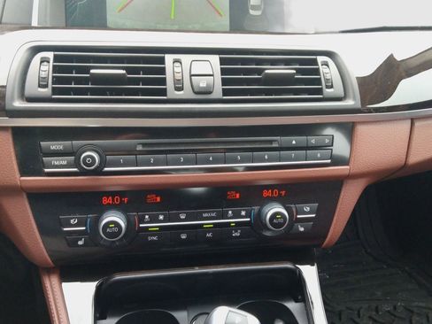 Used 2014 BMW 528i xDrive Sedan image 25