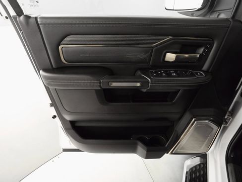 Used 2019 RAM 2500 Limited image 19