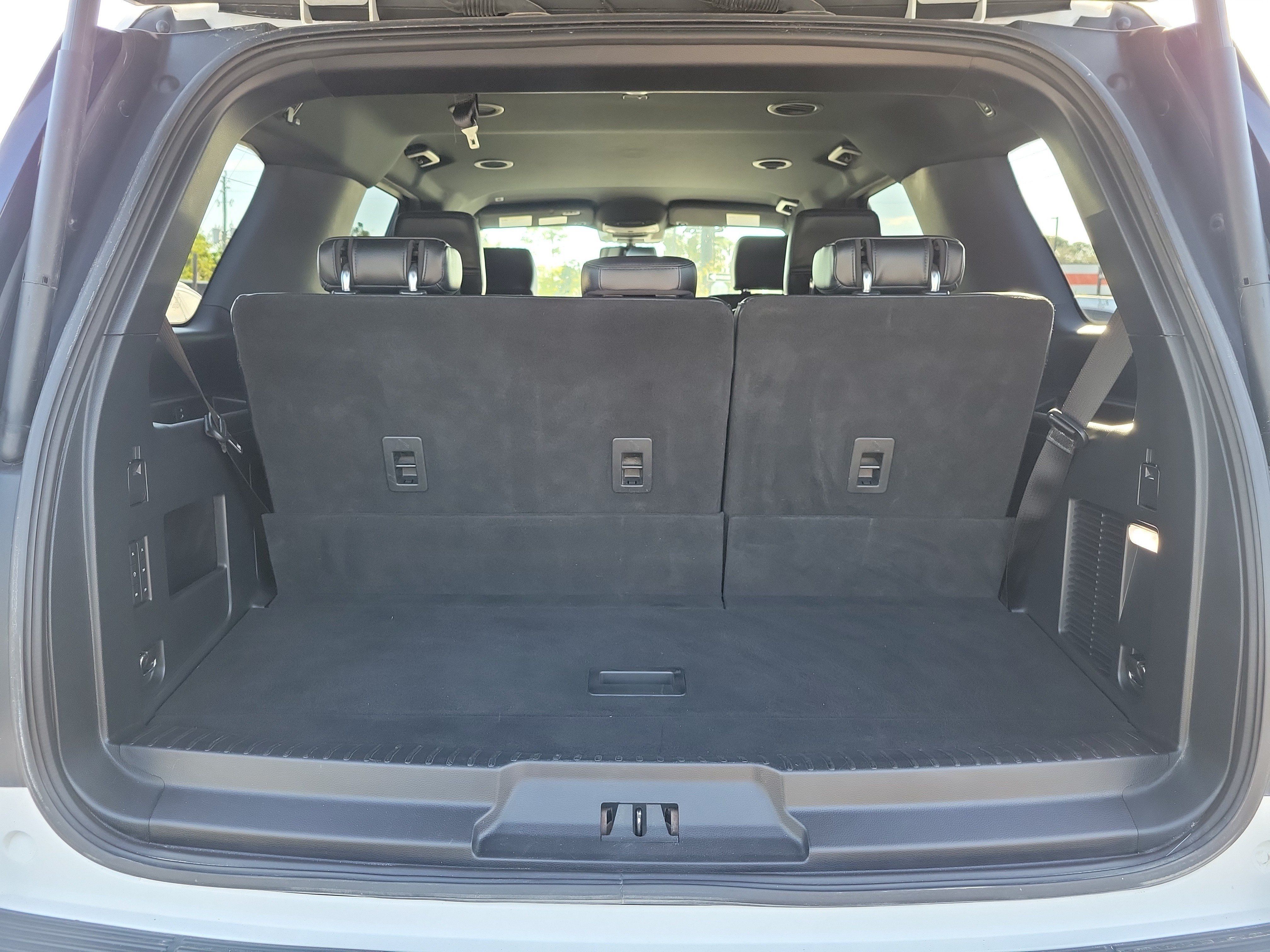 Used 2019 Ford Expedition XLT w/ Equipment Group 202A RWD image 14