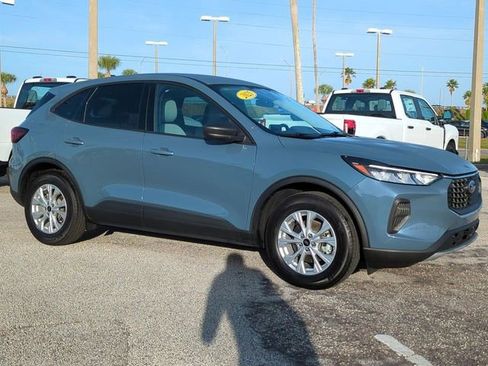 Certified 2025 Ford Escape Active image 2