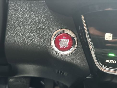 Used 2018 Honda HR-V EX image 17