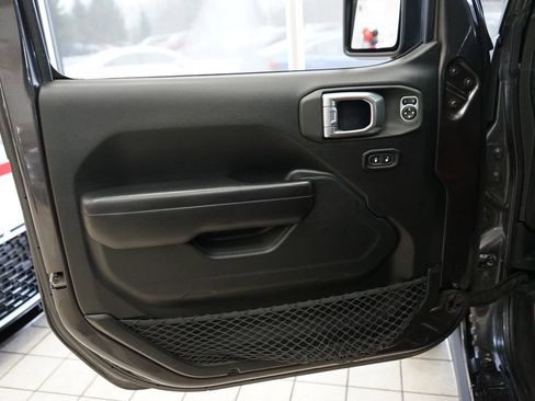 Used 2020 Jeep Wrangler Unlimited Sport image 25