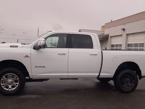 Used 2024 RAM 2500 Laramie AWD/4WD image 6