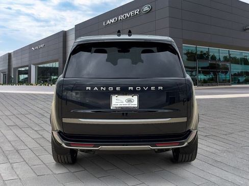 New 2026 Land Rover Range Rover Long Wheelbase SE image 4