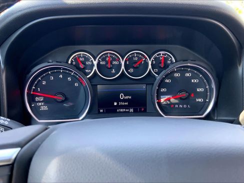 Used 2021 Chevrolet Silverado 1500 LT image 26