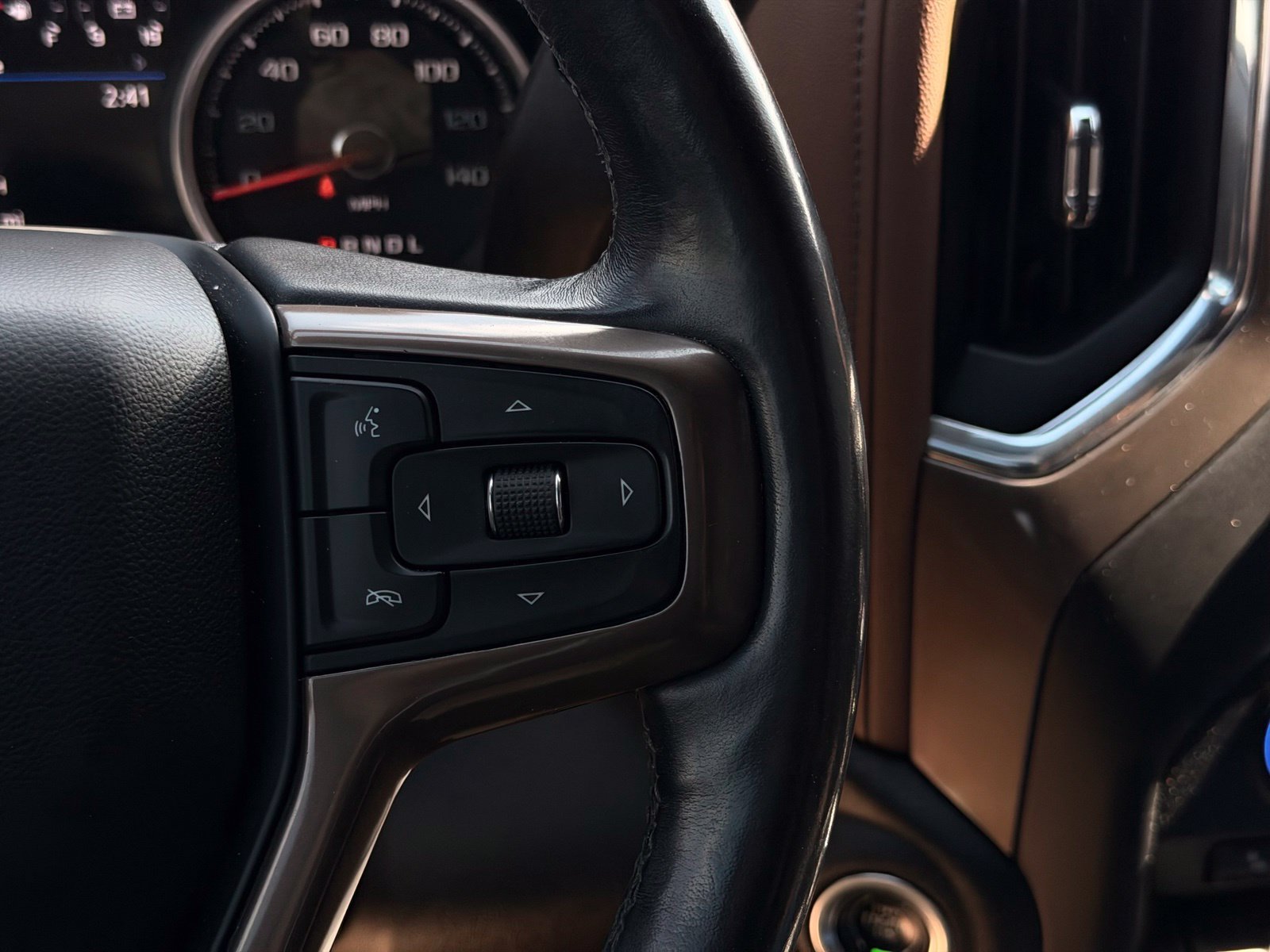 Used 2022 Chevrolet Silverado 2500 High Country AWD/4WD image 36