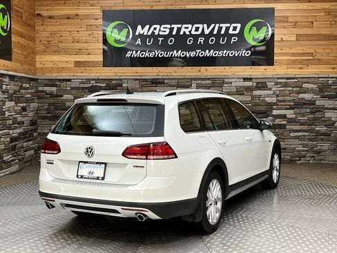 Used 2019 Volkswagen Golf Alltrack SE AWD/4WD image 32