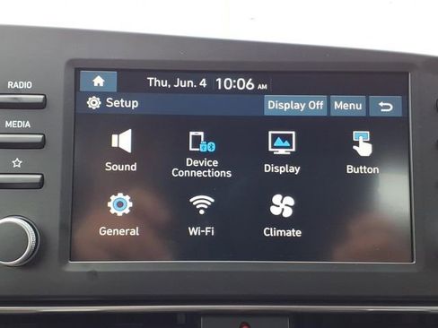 New 2026 Hyundai Elantra SE FWD image 28