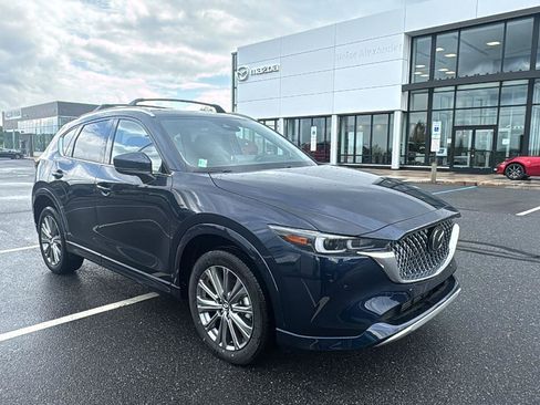New 2025 MAZDA CX-5 Signature image 1