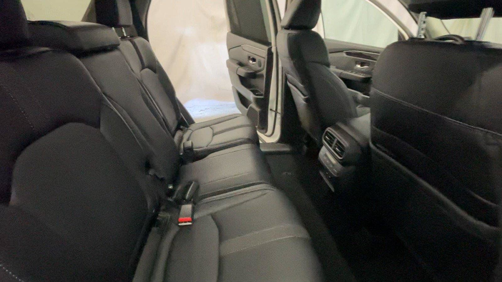 Certified 2025 Honda Pilot EX-L image 25