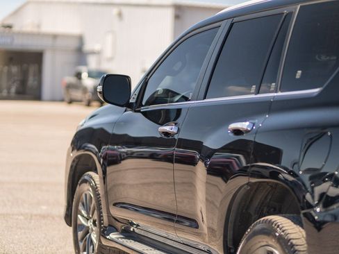 Used 2023 Lexus GX 460 Premium w/ Premium Package AWD/4WD image 10