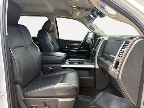 Used 2017 RAM 2500 Laramie w/ Sport Appearance Group AWD/4WD image 6