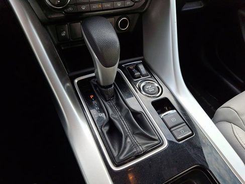 Used 2023 Mitsubishi Eclipse Cross SEL image 19