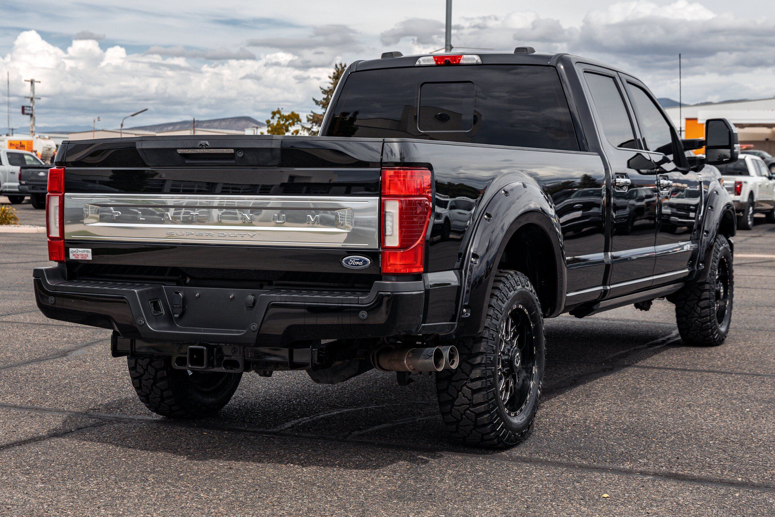 Used 2022 Ford F350 Platinum AWD/4WD image 4