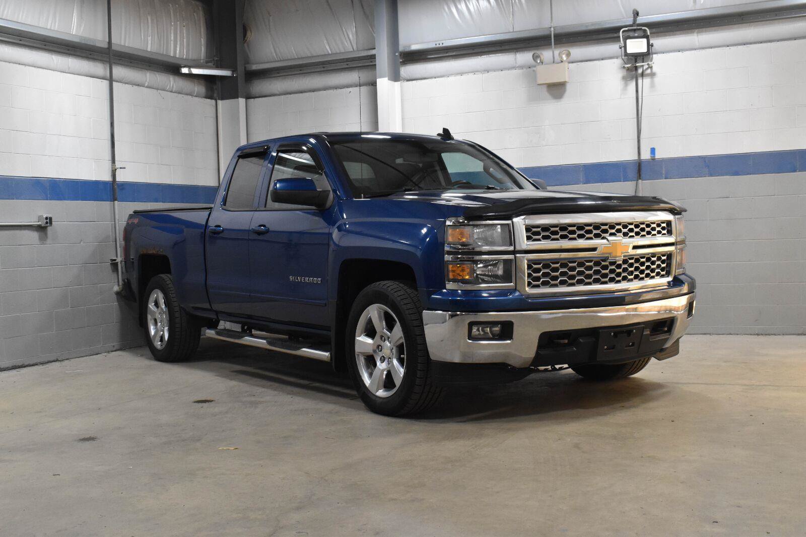 Used 2015 Chevrolet Silverado 1500 LT w/ LT Convenience Package AWD/4WD image 25