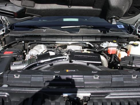 Used 2022 Chevrolet Silverado 2500 High Country image 13