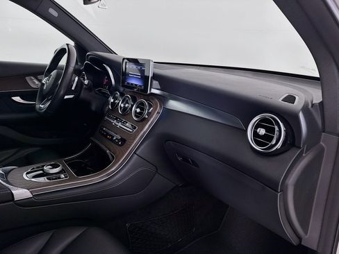 Used 2019 Mercedes-Benz GLC 300 image 31
