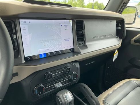 New 2026 Ford Bronco Big Bend w/ Black Diamond Package AWD/4WD image 8